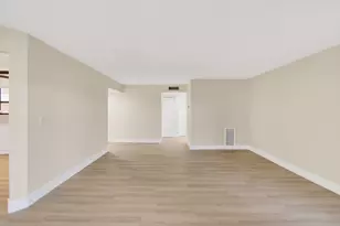 5900 Camino Del Sol, Boca Raton, FL 33433 - Photo 12