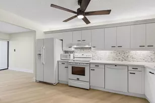 5900 Camino Del Sol, Boca Raton, FL 33433 - Photo 4