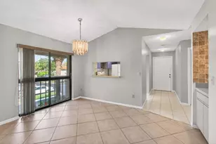 400 Club Cir, Boca Raton, FL 33487 - Photo 18
