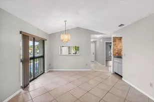 400 Club Cir, Boca Raton, FL 33487 - Photo 20