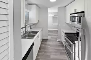 409 Coconut Ave E, Port Saint Lucie, FL 34952 - Photo 2