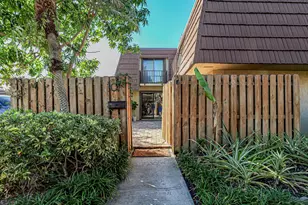 1166 6th Ave, Vero Beach, FL 32960 - Photo 2