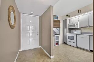 896 N Federal Hwy, Lantana, FL 33462 - Photo 6