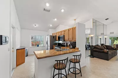 11 Admirals Court, Palm Beach Gardens, FL 33418 - Photo 10