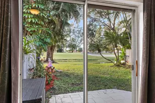 11 Admirals Ct, Palm Beach Gardens, FL 33418 - Photo 16