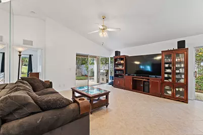 11 Admirals Court, Palm Beach Gardens, FL 33418 - Photo 6
