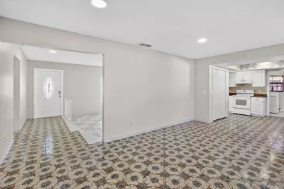 8961 NW 21st Street, Hollywood, FL 33024 - Photo 14