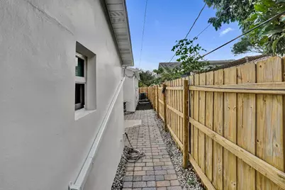 601 N 13th Avenue N, Lake Worth Beach, FL 33460 - Photo 36