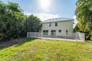 2698 Linkside Dr, Wellington, FL 33414 - Photo 16