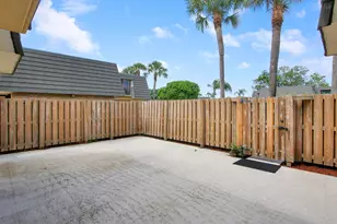 2404 24th Way, West Palm Beach, FL 33407 - Photo 4