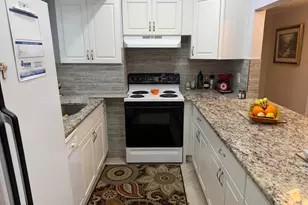 701 Lori Dr, Palm Springs, FL 33461 - Photo 4