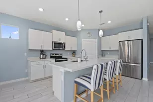 2780 NE Breezeway Cir, Jensen Beach, FL 34957 - Photo 10