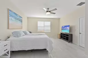2780 NE Breezeway Cir, Jensen Beach, FL 34957 - Photo 14