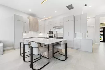 246 Sedona Way, Palm Beach Gardens, FL 33418 - Photo 2