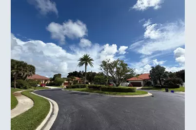 9050 Cypress Hollow Drive, Palm Beach Gardens, FL 33418 - Photo 22