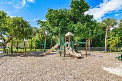 10251 Breezeway Place, Boca Raton, FL 33428 - Photo 6