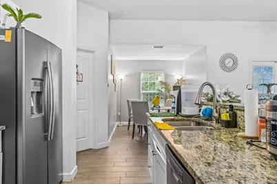 1035 34th Avenue SW, Vero Beach, FL 32968 - Photo 16