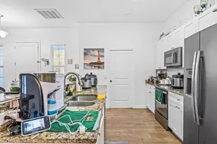 1035 34th Ave SW, Vero Beach, FL 32968 - Photo 12
