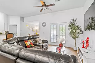 1035 34th Ave SW, Vero Beach, FL 32968 - Photo 2
