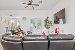 1035 34th Ave SW, Vero Beach, FL 32968 - Photo 8