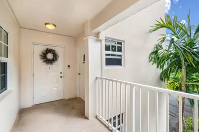 3505 Oaks Way #301, Pompano Beach, FL 33069 - Photo 2