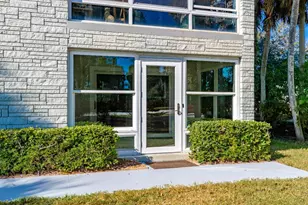 2333 Indian River Blvd, Vero Beach, FL 32960 - Photo 22