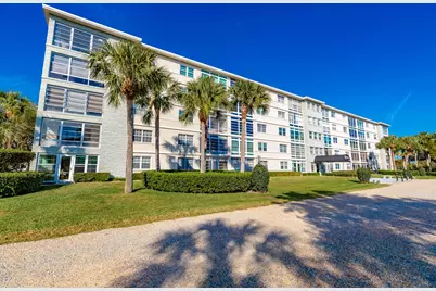 2333 Indian River Boulevard #108, Vero Beach, FL 32960 - Photo 26