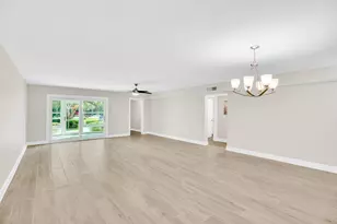 2333 Indian River Blvd, Vero Beach, FL 32960 - Photo 2