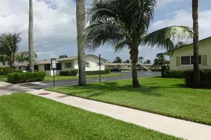 2864 Crosley Dr E, West Palm Beach, FL 33415 - Photo 20