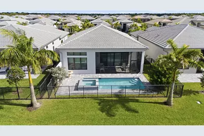 9674 Spruce Woods Drive, Boynton Beach, FL 33473 - Photo 30