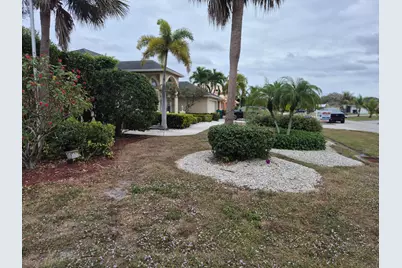 791 SW Dolores Avenue, Port Saint Lucie, FL 34983 - Photo 4