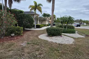 791 SW Dolores Ave, Port Saint Lucie, FL 34983 - Photo 4