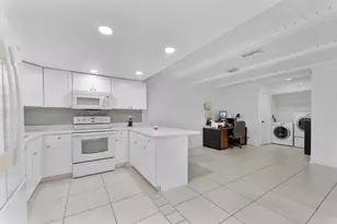 2828 Kirk Rd, Lake Worth, FL 33461 - Photo 6