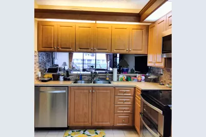 2561 Village Boulevard #405, West Palm Beach, FL 33409 - Photo 6