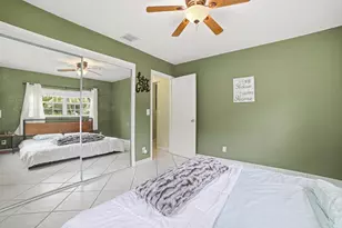 564 NW 55th St, Boca Raton, FL 33487 - Photo 22