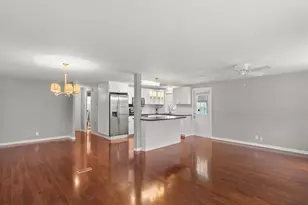 395 NE Jade Cir, Jensen Beach, FL 34957 - Photo 10