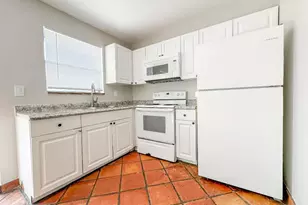 2735 Richard Rd, West Palm Beach, FL 33403 - Photo 6