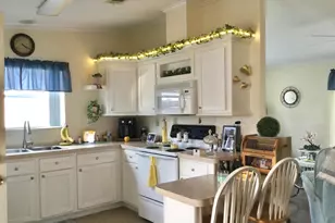 11 SE Hidalgo Ln, Port Saint Lucie, FL 34952 - Photo 6