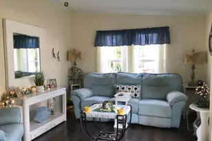 11 SE Hidalgo Ln, Port Saint Lucie, FL 34952 - Photo 4