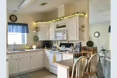 11 SE Hidalgo Lane, Port Saint Lucie, FL 34952 - Photo 6