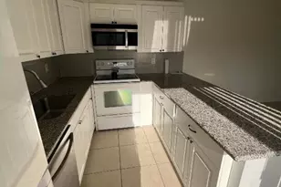 731 Springdale Cir, Palm Springs, FL 33461 - Photo 12