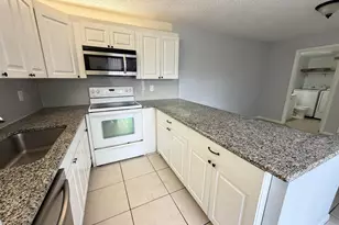 731 Springdale Cir, Lake Worth Beach, FL 33461 - Photo 16