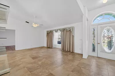 184 SW Uneeda Place, Port Saint Lucie, FL 34953 - Photo 4