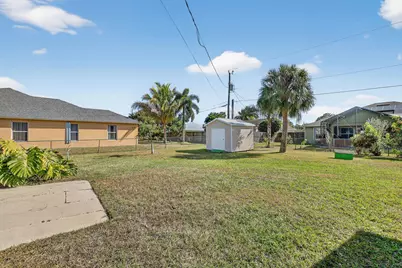 184 SW Uneeda Place, Port Saint Lucie, FL 34953 - Photo 38