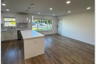 917 S Drive Terrace #B, Delray Beach, FL 33445 - Photo 6