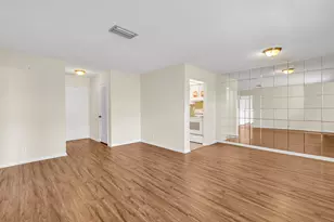 298 SW 6th St, Boca Raton, FL 33432 - Photo 10