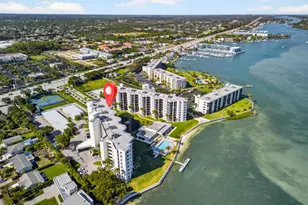 19800 Sandpointe Bay Dr, Tequesta, FL 33469 - Photo 8