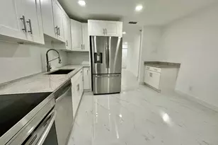 8867 Sunset Dr, Palm Beach Gardens, FL 33410 - Photo 4