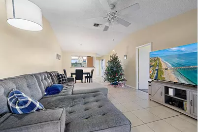 1271 SE Parkview Place #H11, Stuart, FL 34994 - Photo 8