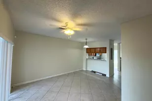 5048 Palmbrooke Cir, West Palm Beach, FL 33417 - Photo 6